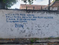 Heboh, Tulisan Wali Kota Probolinggo Korupsi di Tembok