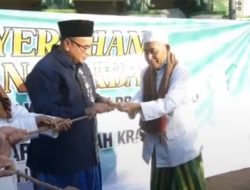 Kompak, Plt Bupati dan Forkopimda Salat Id di Kraksaan
