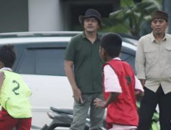 Plt Kadispopar Puji Tim Elite Soccer YTL Probolinggo