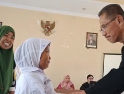 Jemput Bola, Disdukcapil Kota Probolinggo Berikan Pelayanan Keliling Hingga ke Rumah Warga