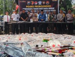 Polres Probolinggo Musnahkan 1.610 Miras dan 120 Knalpot Brong Jelang Hari Raya