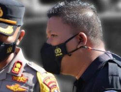 Mukhtar Kasi Humas: Duduk di Atap Jip Bromo Bahaya