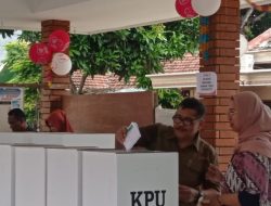Pj Sekda Heri Pakai Hak Pilih di Desa Kalirejo