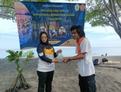 Paiton Energy-POMI Bersihkan Pantai, Kumpulkan 18 Ton Sampah Non Organik