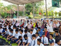 Tragedi Kanjuruhan, 100 Ribu Murid Madrasah Probolinggo Gelar Salat Gaib