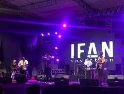 Ifan Seventeen Ajak Masyarakat Bondowoso Jaga Kelestarian Lingkungan Saat Tampil di Sound Of Ijen Caldera