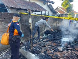 Gara-gara Obat Nyamuk, Kakek Tewas Luka Bakar, Rumah Hancur