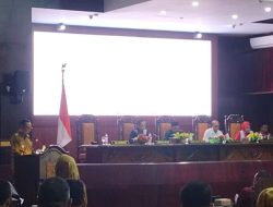 Dengarkan Nota Penjelasan Bupati atas Raperda APBD 2025