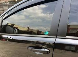 Tangan Istri Terjepit Kaca Mobil Suami yang Kabur Usai Dipergoki Selingkuh