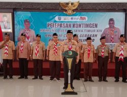 Lepas Kontingen Pramuka ke Raimuna, Pj Bupati Probolinggo Gelorakan Semangat Kepramukaan