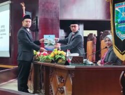 Fraksi DPRD Sampaikan PU Atas Penjelasan Bupati