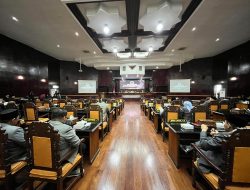 Umumkan Bupati dan Wakil Bupati Probolinggo Hasil Pilkada dalam Paripurna