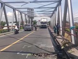 Jembatan Pajarakan Berlubang, Jalur Pantura Macet Parah di Kedua Arah