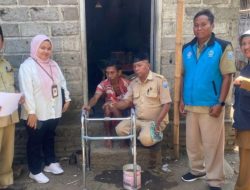 Dinsos Salurkan Bantuan Alat Bantu Disabilitas untuk 10 Kecamatan