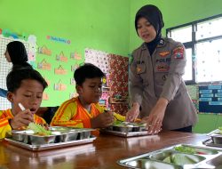 Polres Probolinggo Layani 1.851 Pelajar, Kawal Penyaluran MBG