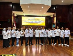 Sampaikan Laporan Pansus Raperda Inisiatif, Sahkan Perubahan AKD Fraksi PDIP