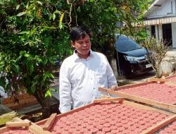 Kisah Sukses Muhammad Azmi Asal Malang, Usaha Rengginang Lewat Shopee Laku 1.000 Bungkus Sehari