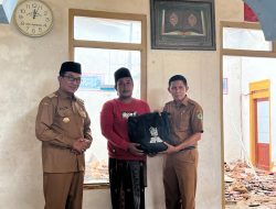 Bupati Pamekasan Gerak Cepat Tinjau Mushola Terbakar di Kowel, Pastikan Bantuan Tetap Mengalir