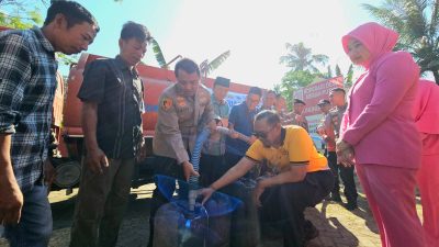 Polres Probolinggo Salurkan 10.000 Liter Air Bersih dan Sembako di Gunung Geni