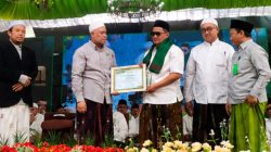 Haji Her Hibahkan Rp500 Juta untuk IDB, Dukungan Alumni Perkuat Pengembangan Kampus Pesantren