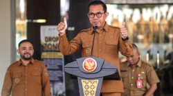 Pemkot Batu Serahkan Piagam Purna Tugas kepada 11 ASN, Wali Kota Sampaikan Tiga Pesan Utama