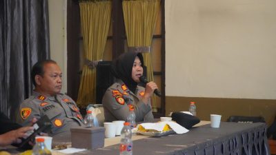 Para Petinggi Kepolisian Temui Warga Tengger Cegah Karhutla di Bromo