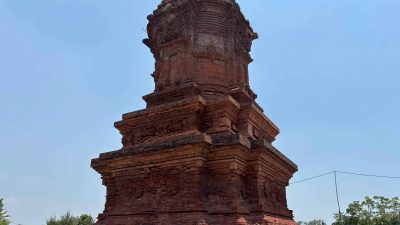 Rahman Rawat Candi Jabung Sejak 1994, Jaga Bata Asli Majapahit 1354 Tanpa Sabun