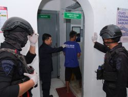 194 Personel Gabungan Geledah Lapas Malang, Wujudkan Zero HALINAR Tanpa Temuan Narkoba