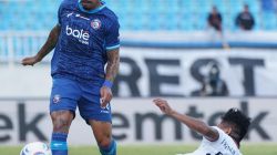 Arema FC Tahan Imbang Bhayangkara Presisi Lampung FC 2-2, Kedua Pelatih Tak Puas