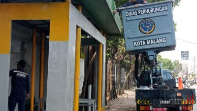 Jaga Kenyamanan Fasilitas Publik, Dishub Kota Malang Rutin Gelar Korve Pembersihan Halte